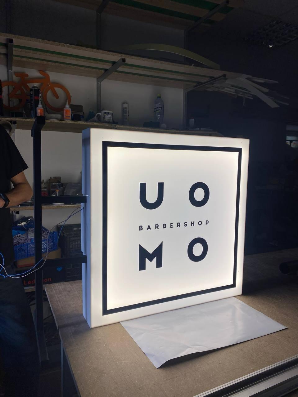 Лайтбокс UOMO Barbershop